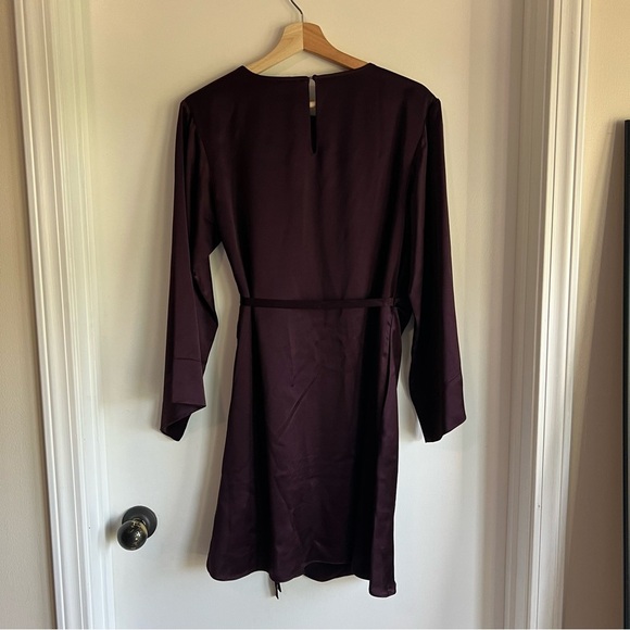 Banana Republic Treccia Hammered Satin Dress in Purple Prune, Size Small - Picture 9 of 13